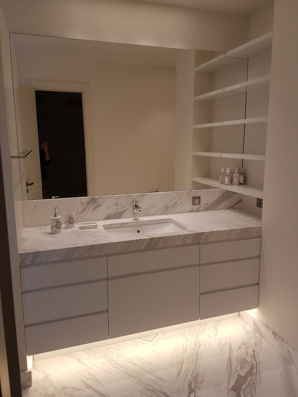 Εργασία τεχνικής συντήρησης PR Facility Maintenance